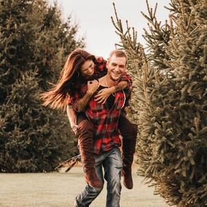 Meet your Posher, Dee